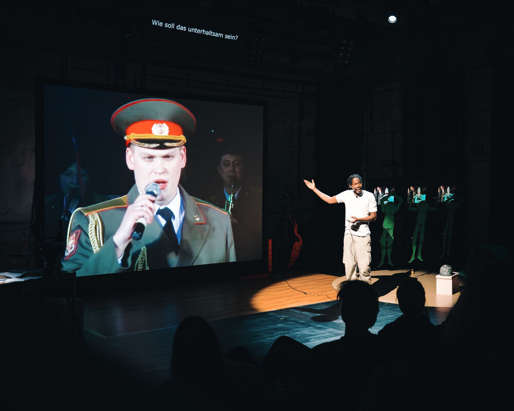 BTT - Bayerische Theaterakademie August Everding | ... ODER KANN DAS WEG?