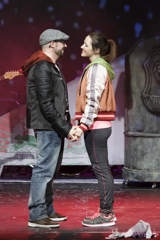   © Peter Litvai, © Landestheater Niederbayern