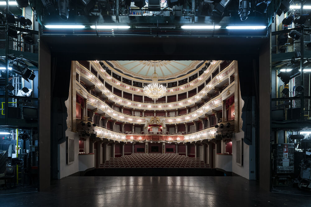 Nachhaltigkeit im Rampenlicht: Eine Führung durch das Theater Regensburg mit exklusiven Einblicken