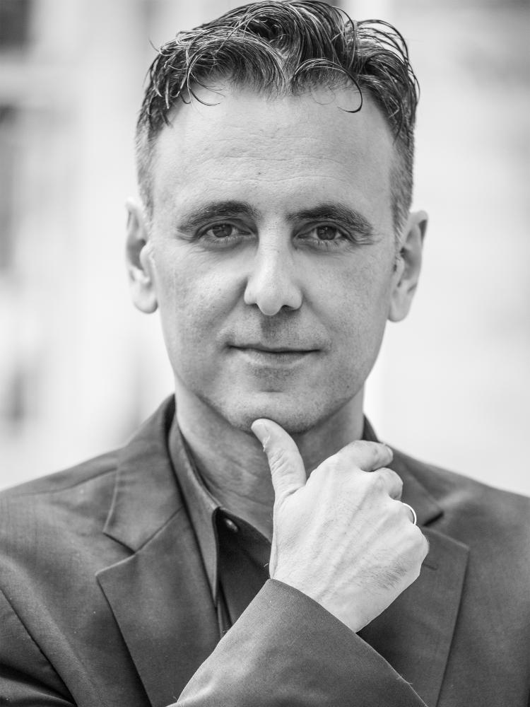 Portrait Juan Carlos Falcón