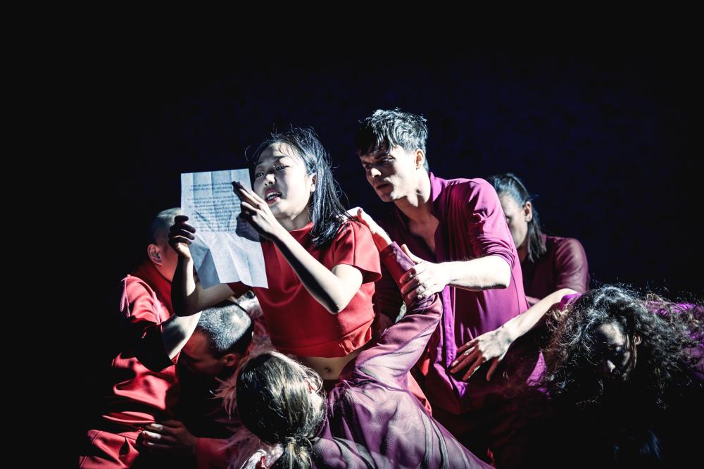 Natsuho Matsumoto, Leander Veizi &amp; Ensemble  Natsuho Matsumoto, Leander Veizi & Ensemble  © Marie Liebig