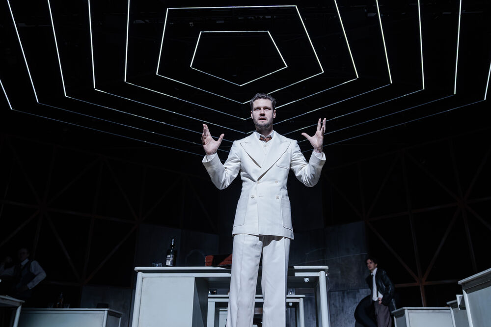 Jonas Schlagowsky &amp; Max Roenneberg