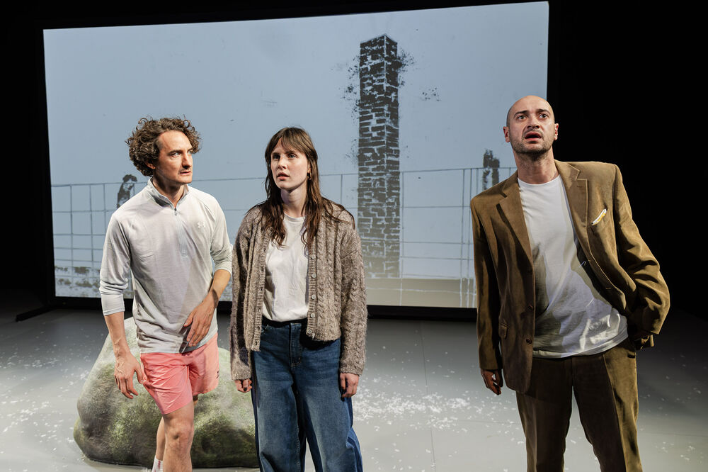 Max Roenneberg, Alina Thiemann &amp; Clemens Maria Riegler